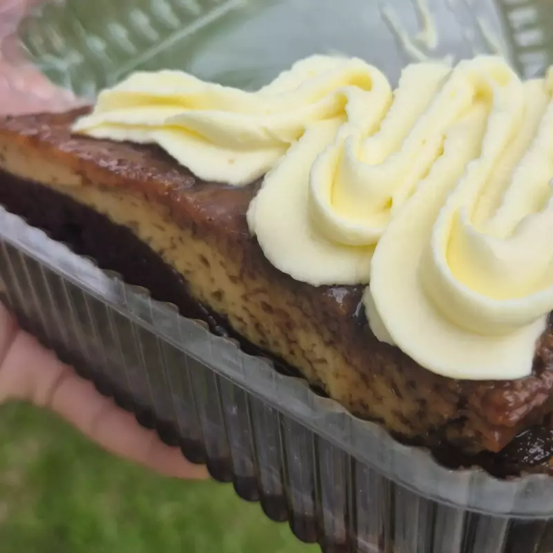 Chocoflan con crema