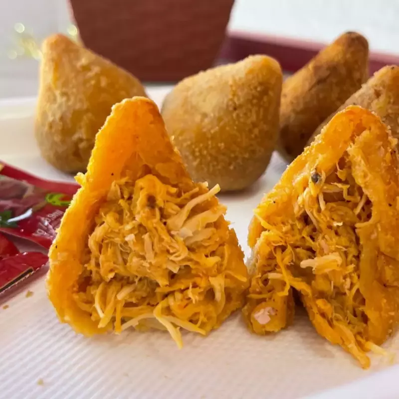 Mini coxinha de frango