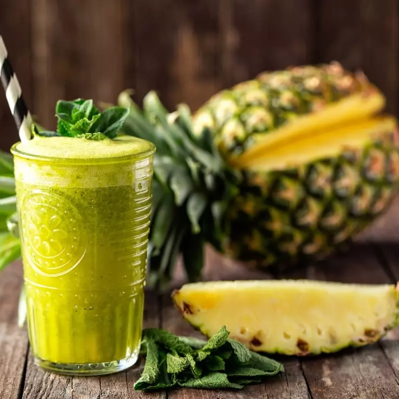 Detox de Abacaxi com Couve