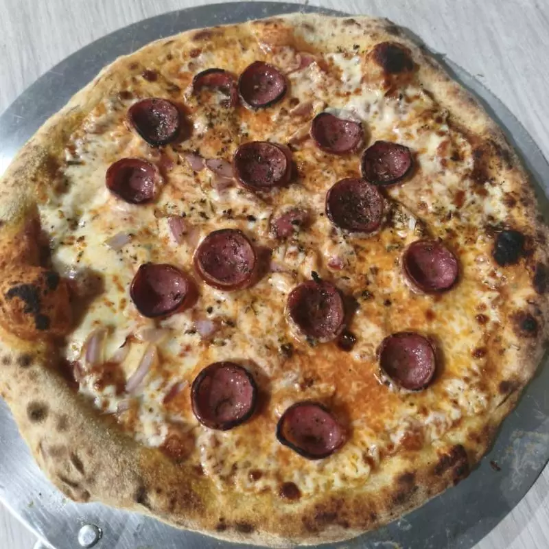 Calabresa Artesanal (30cm) 6 Pedaços
