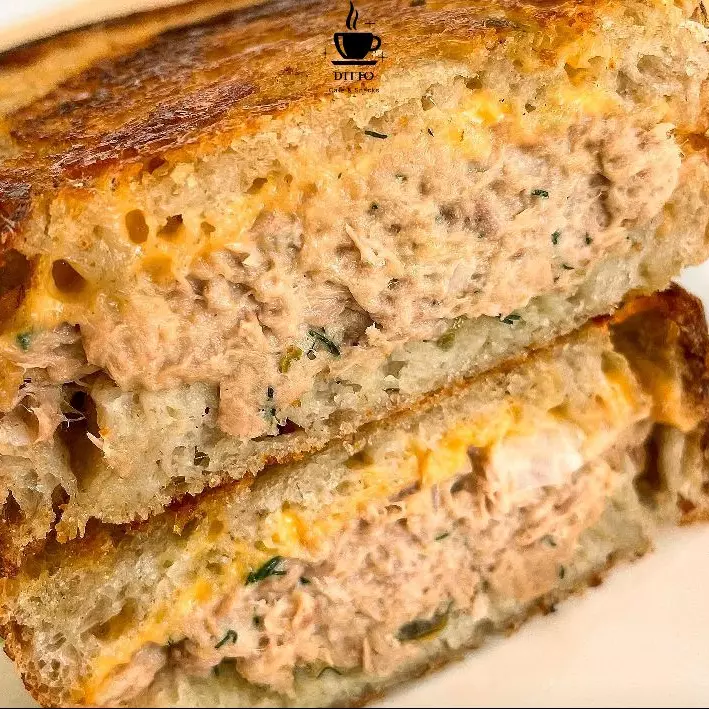 Sandwich Atun y Queso