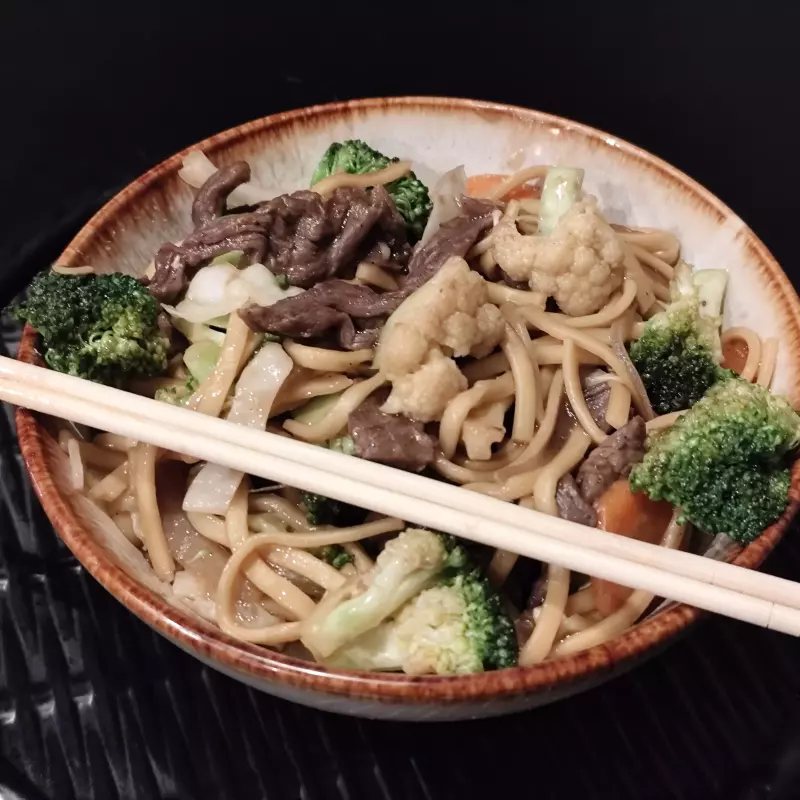 YAKISOBA CARNE 600g
