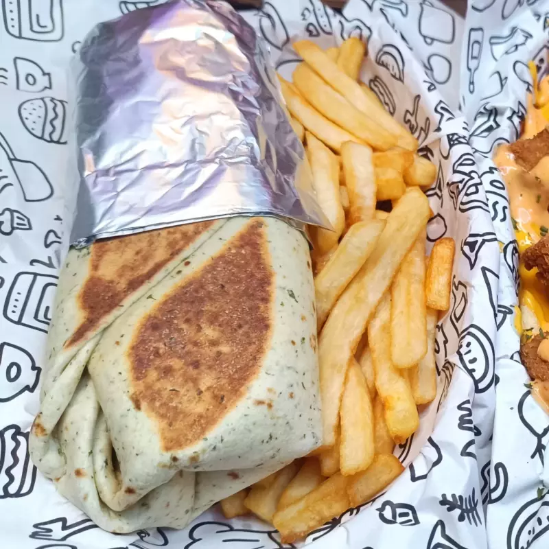 Burrito de Carne + Papas Fritas