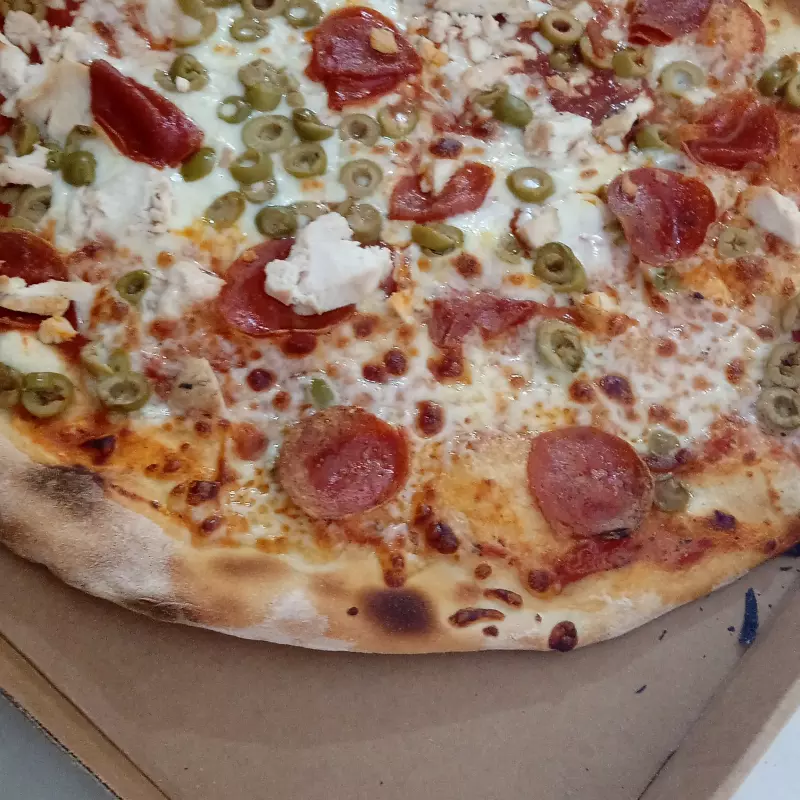 Pizza mediana combinación