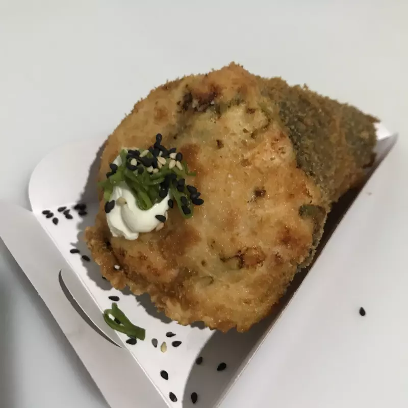 Temaki de camarão frito