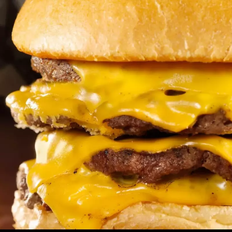 Triplo Cheddar Burger
