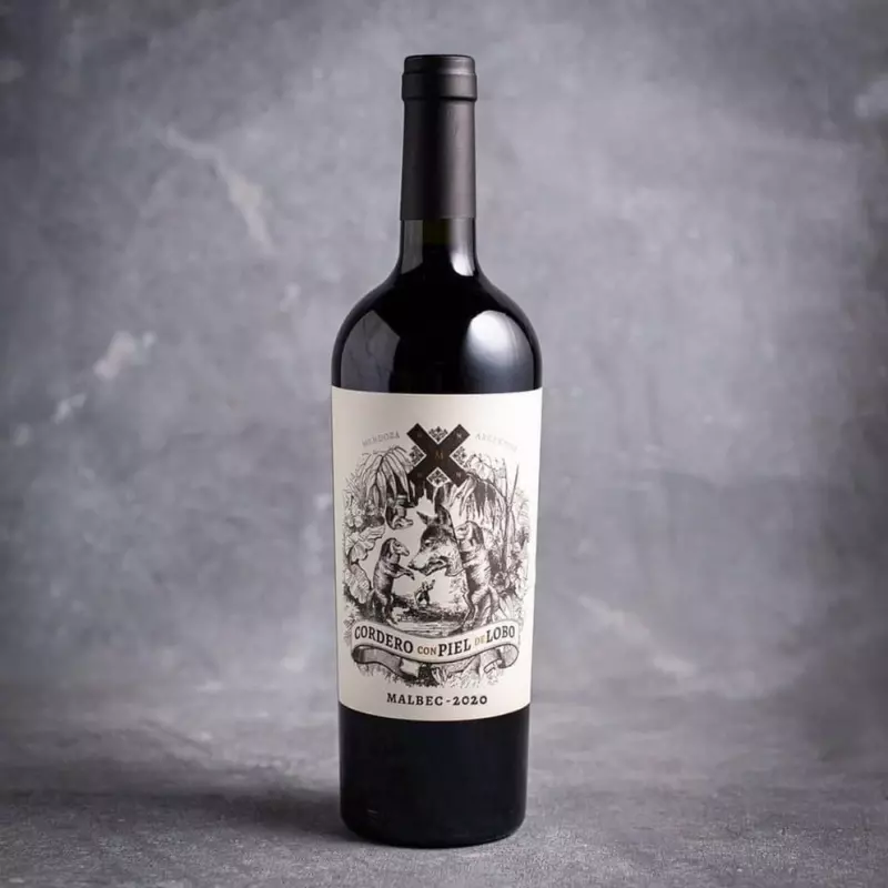 Cordero con Piel de Lobo