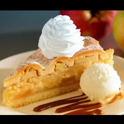 Pie de Manzana con Helado