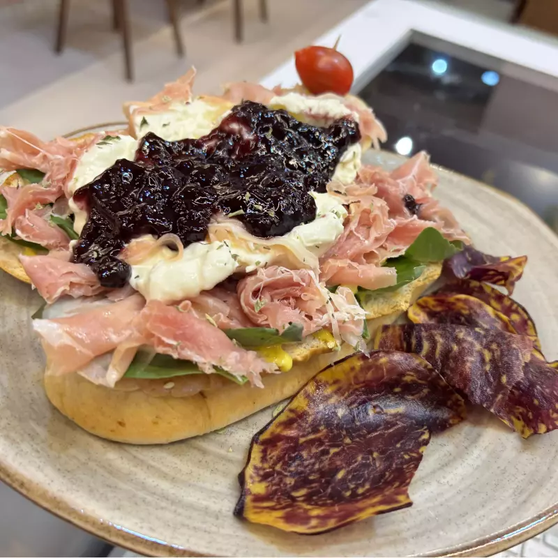 Sándwich de Jamón Serrano