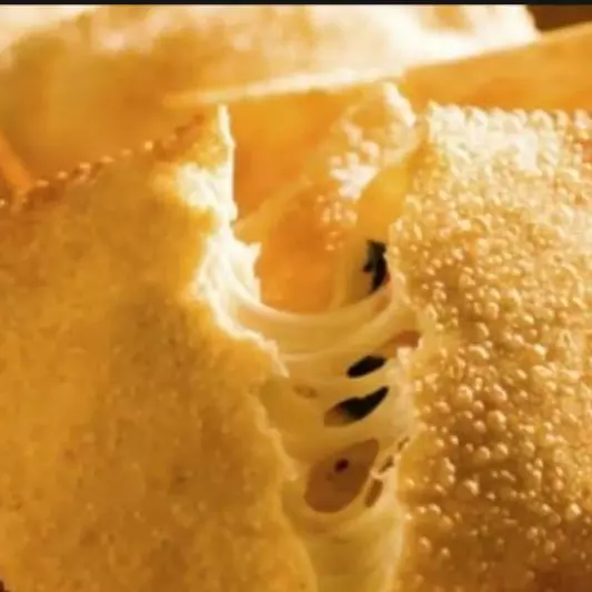 Pastel muçarela + cajuína