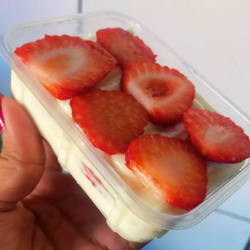 Pavê Duplo Ninho c/ Morango - 250ml