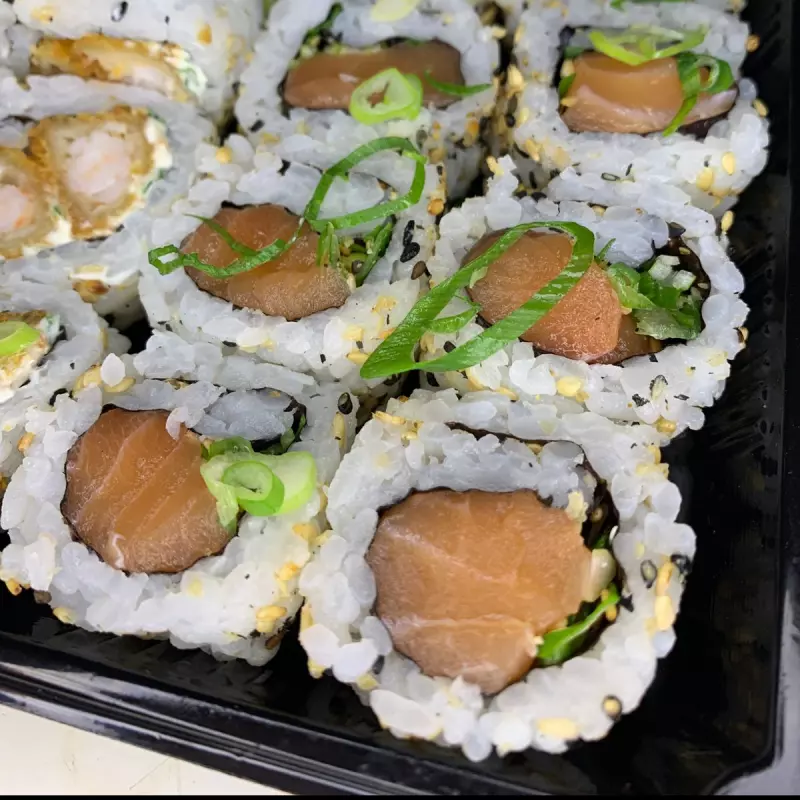 Uramaki de salmão