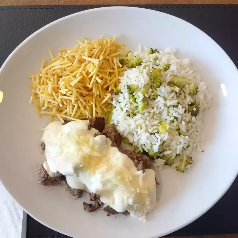 Isca de Mignon ao Molho de Queijo