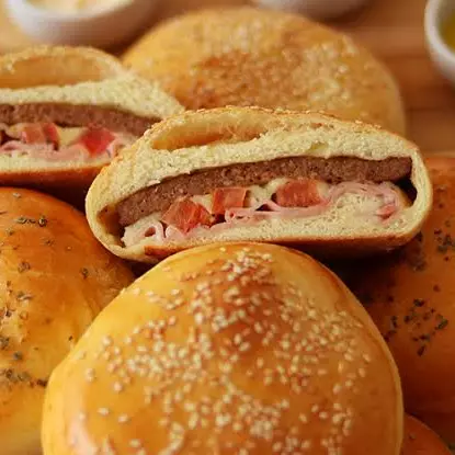 HAMBÚRGUER DE FORNO DE BACON