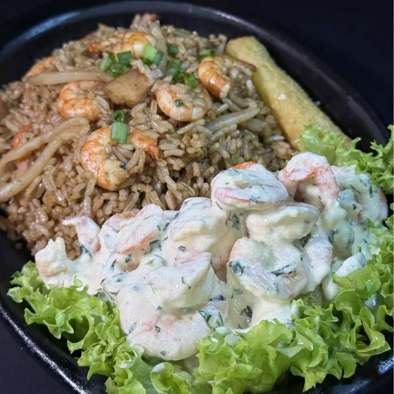 Camarónes al ajillo.