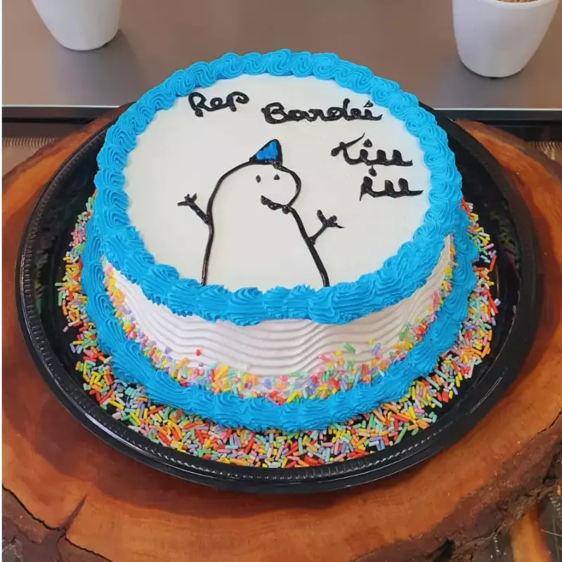 BENTO CAKE CHANTILLY