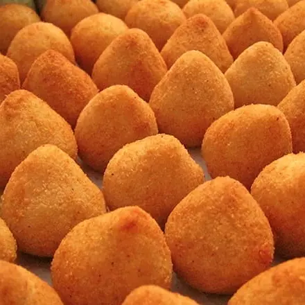Coxinha Recheada de frango