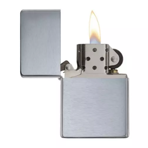 ISQUEIRO ZIPPO RECARREGÁVEL