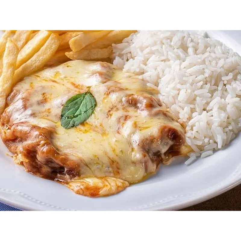 Filé de Frango a parmegiana