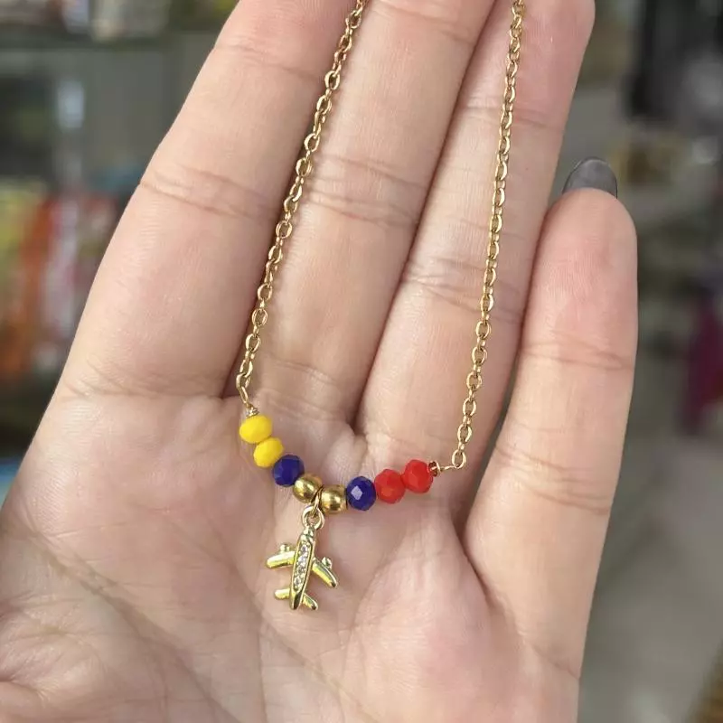 Collar avioncito