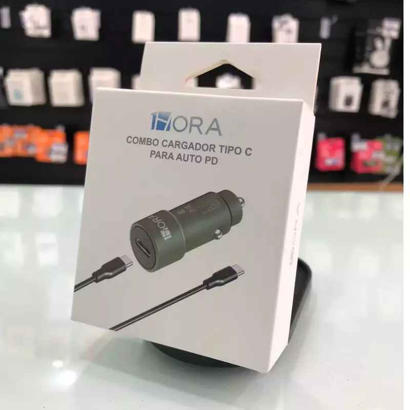 COMBO CARGADOR DE AUTO TIPOC GAR156