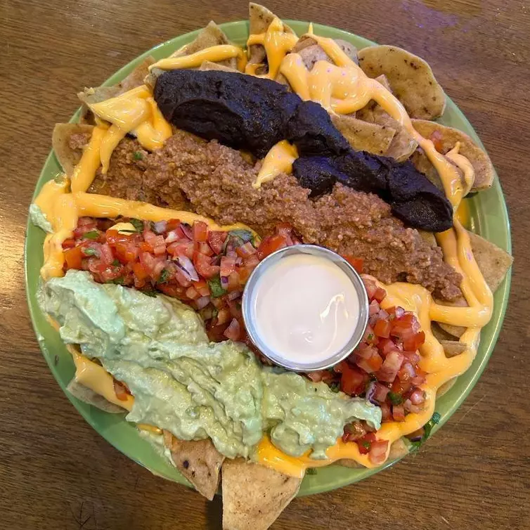 NACHOS DE LA CASA