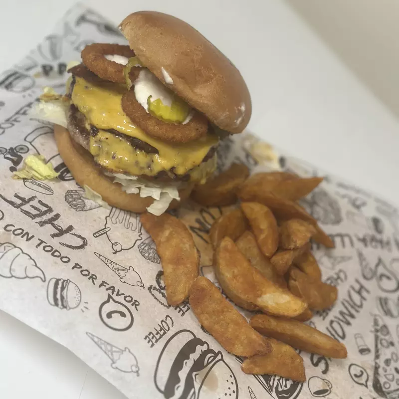 Samoa Burguer Sencilla con papas