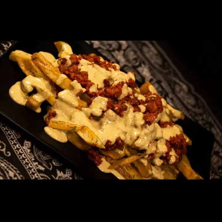 CHILI FRIES