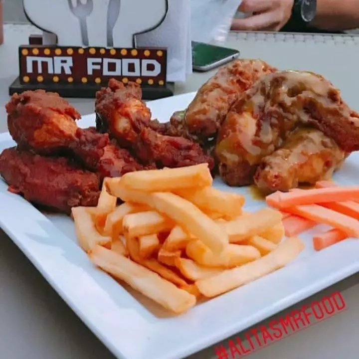 Alitas + Papas francesas