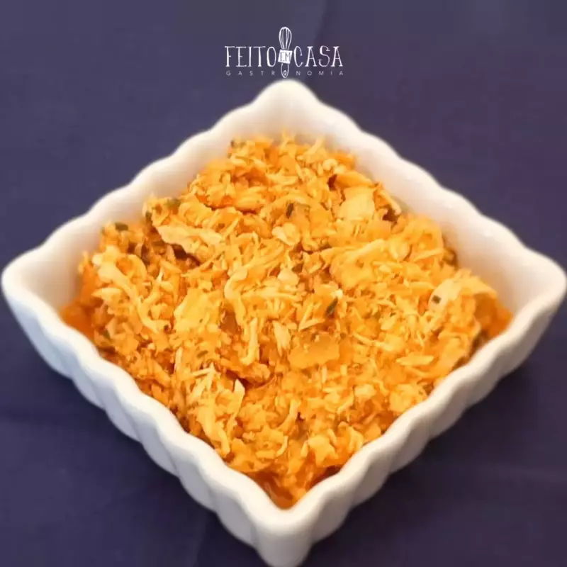 Frango desfiado básico