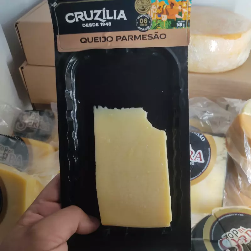 Parmesão 12 Meses Cruzília