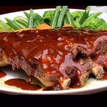 Costela suína ao molho BBQ