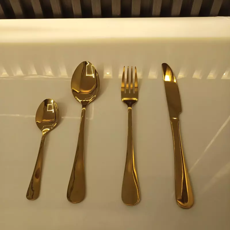 CUBIERTOS DORADOS 16871-1,2,3,4