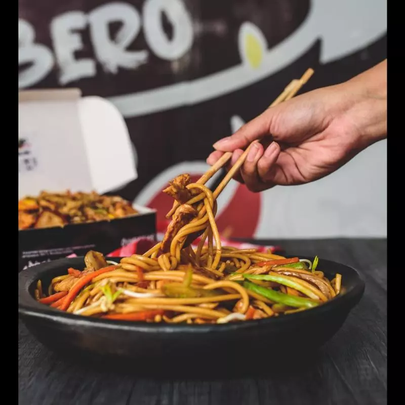 Lo Mein De Cerdo