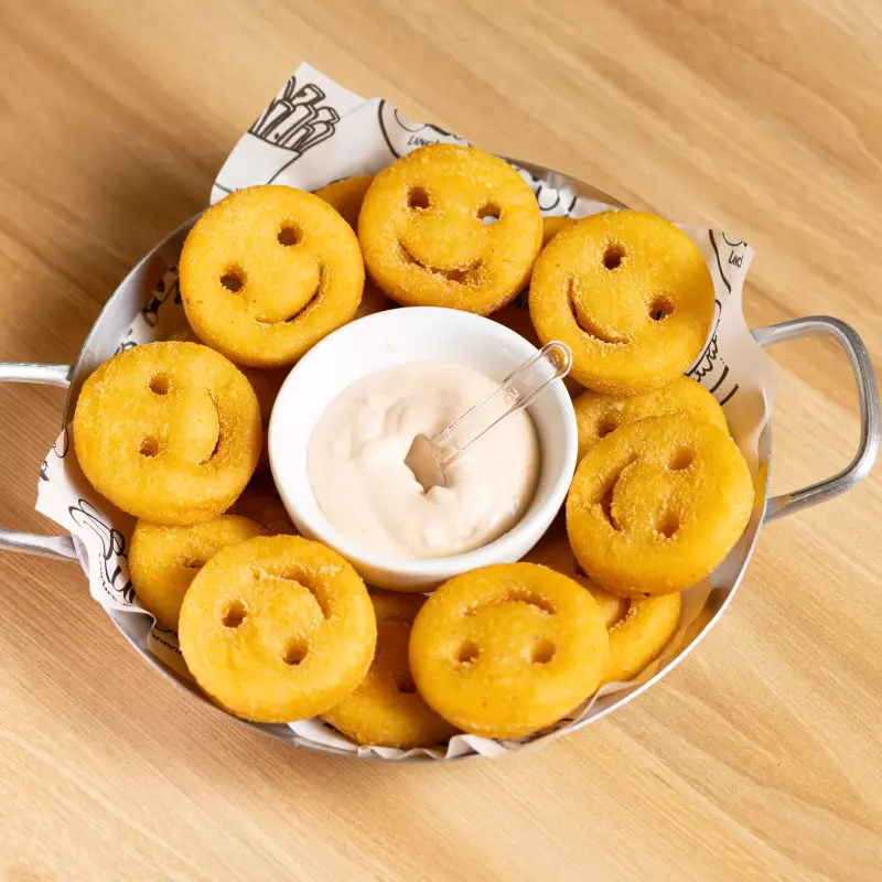Batata Smiles