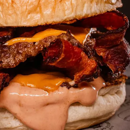 Burguer requeijão bacon BBq