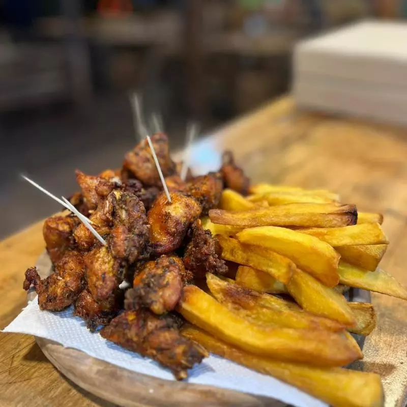 Pasariño con Papas Rusticas