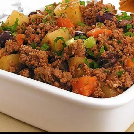 Carne Moída com legumes