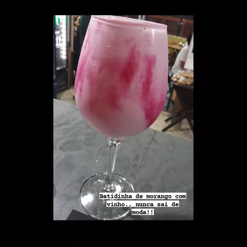 BATIDINHA COM VINHO