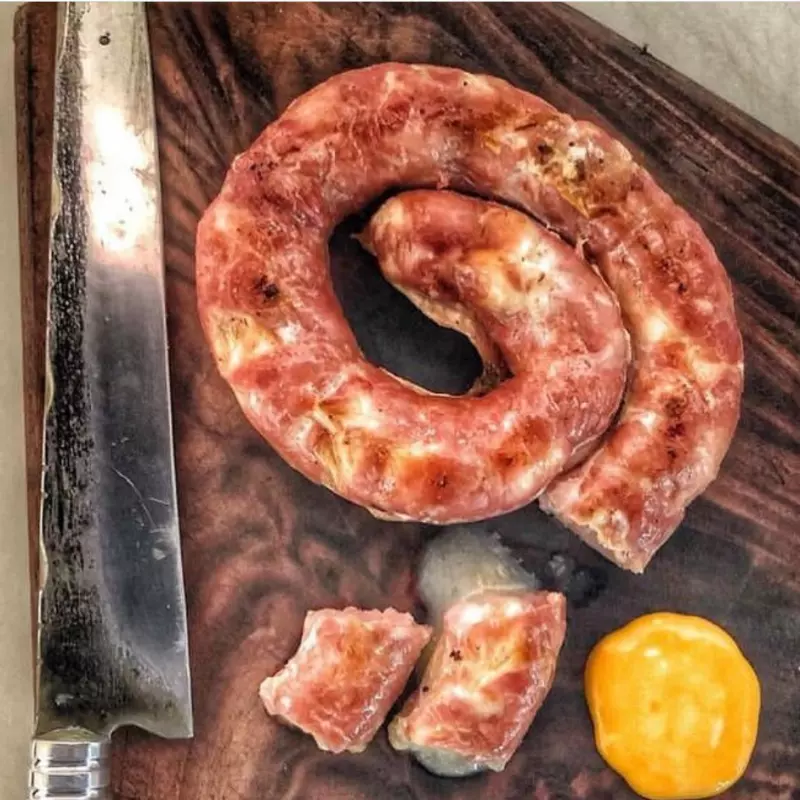 Linguiça Alho Poro com Provolone