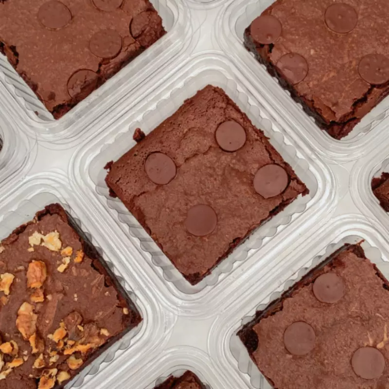 Brownie de gotas 70% OU com nozes