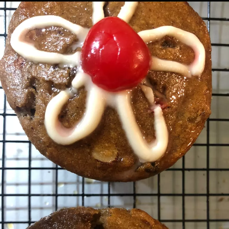 Muffins de queque navideño