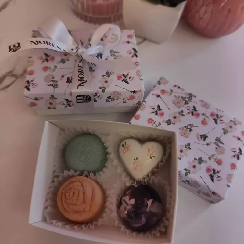 CAJA CON DISEÑO CON 4 CHOCOLATES