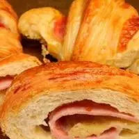 Croissant de Presunto e Queijo