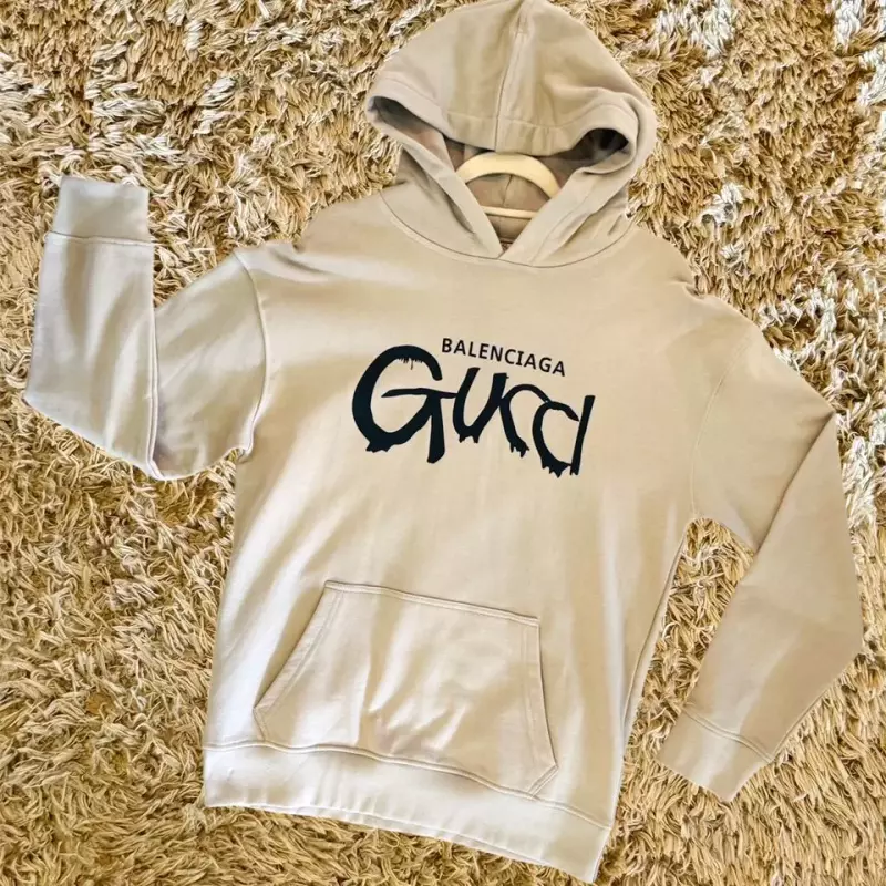 SUÉTER GUCCI W BALENCIAGA