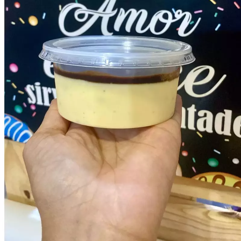 MOUSSE DE MARACUJÁ COM CHOCOLATE