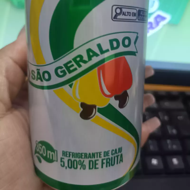 Cajuína São Geraldo