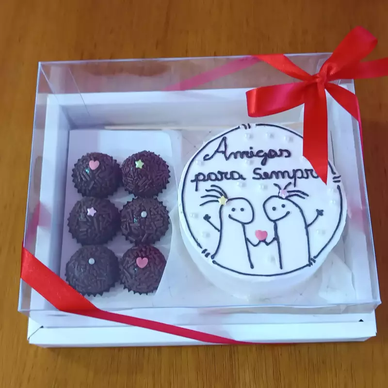 Caixa bento + docinhos