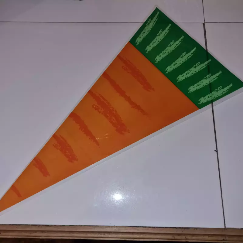 Bolsa tipo zanahoria