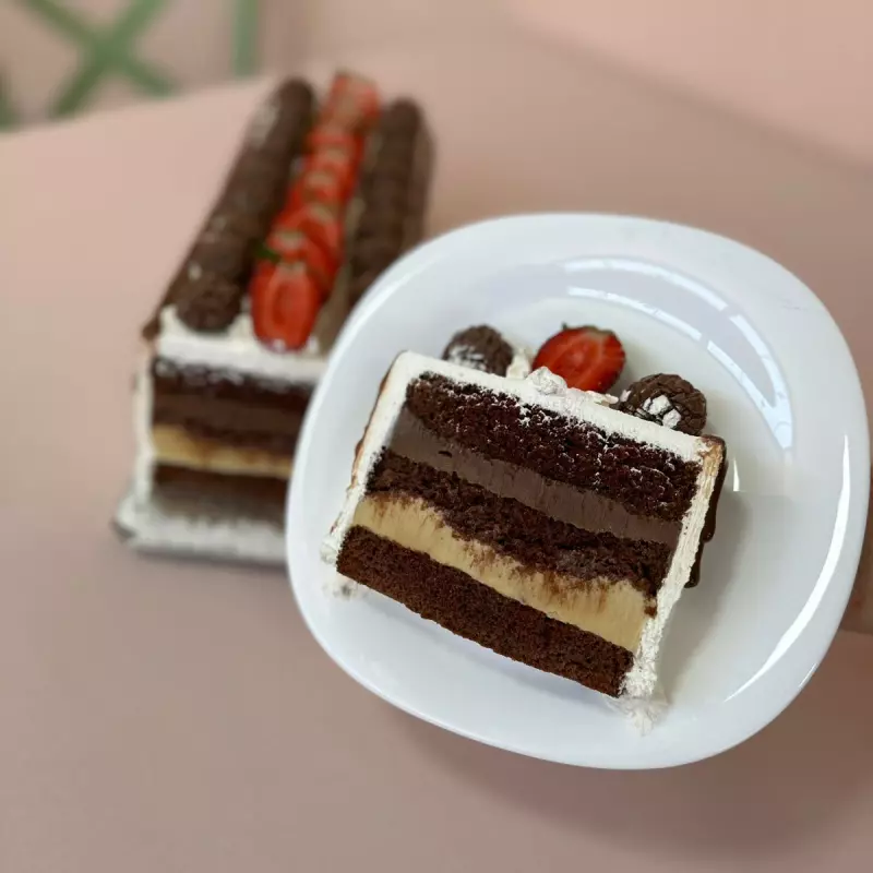 Fatia bolo de chocolate